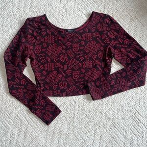 NWOT Forever 21 long sleeve crop top